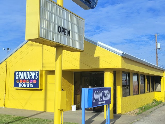Grandpa's Donuts II, Donuts in Amarillo