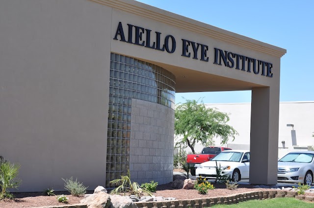 Elliott Snyder, OD, Optometrists in Yuma